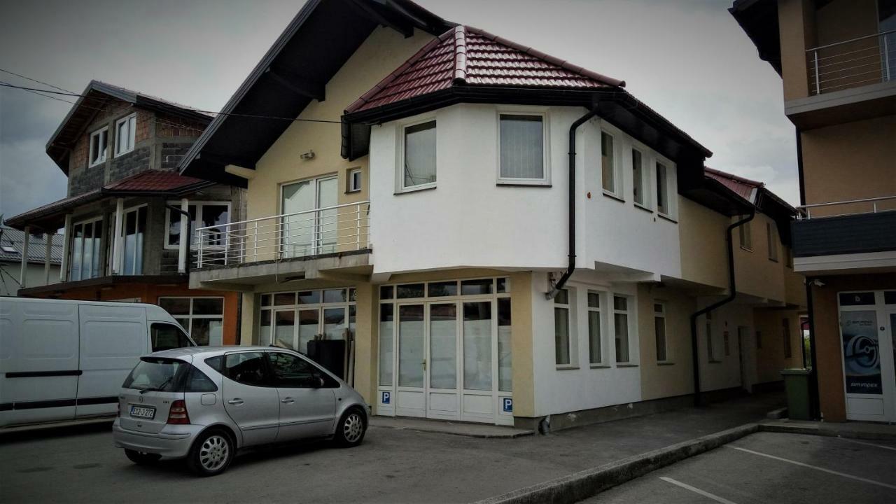 Apartments&Rooms Mido Visoko Eksteriør bilde