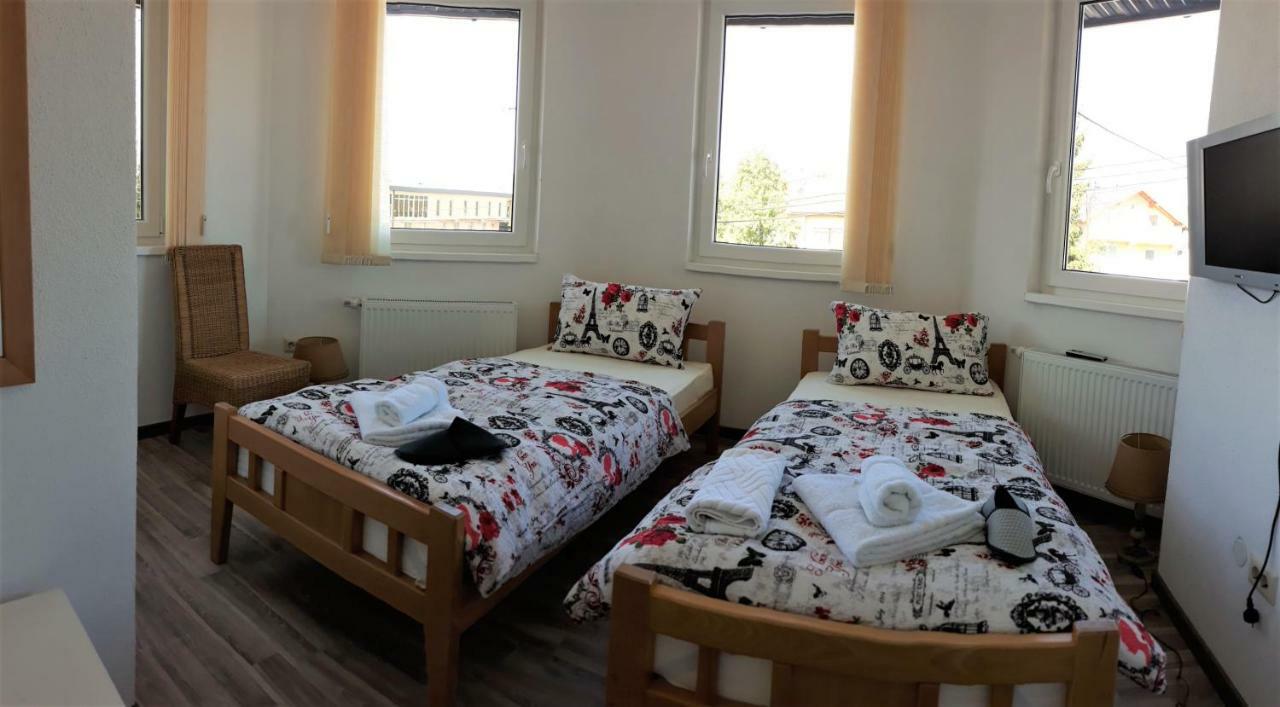 Apartments&Rooms Mido Visoko Eksteriør bilde